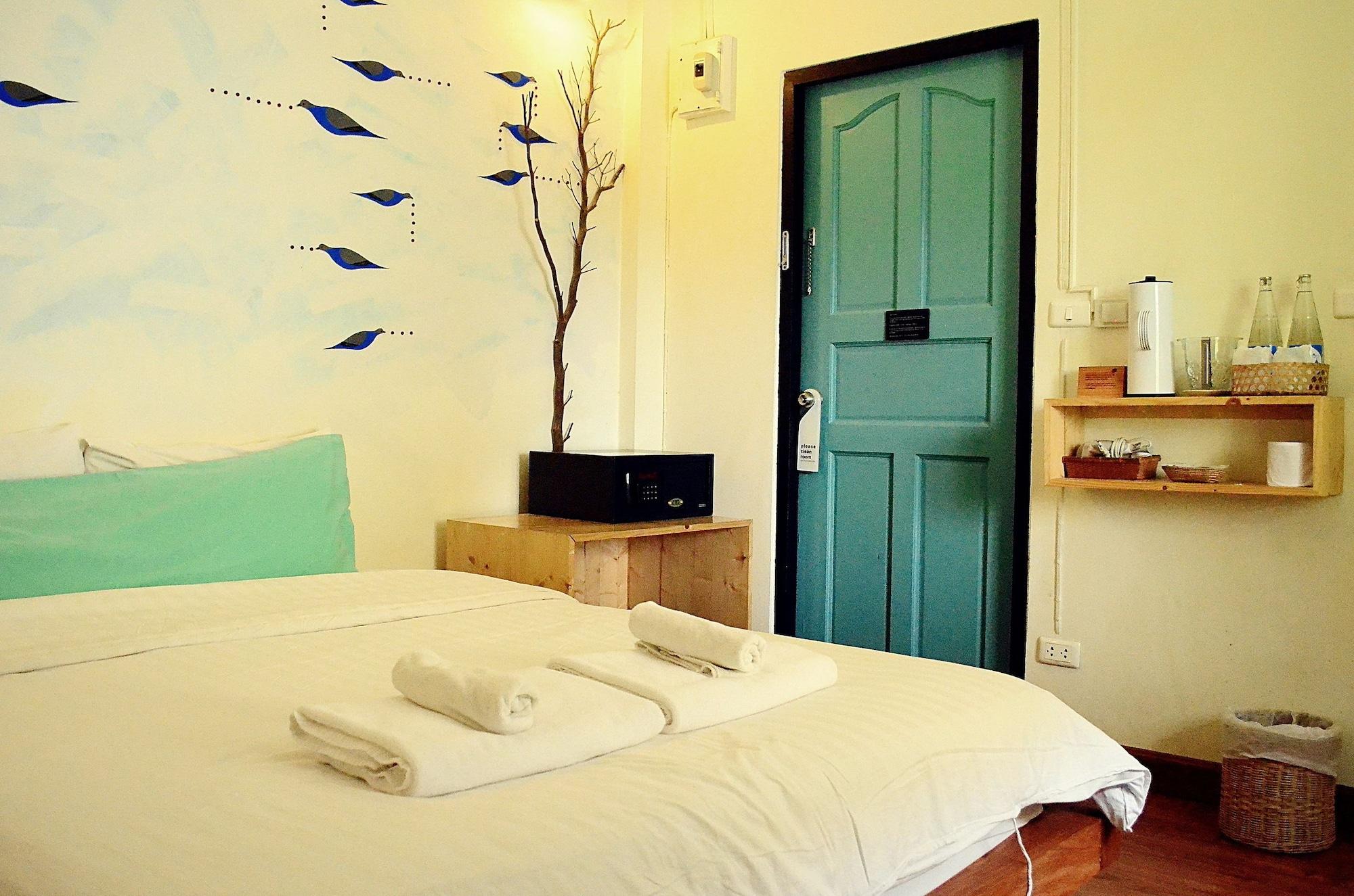 Early Bird Bed & Breakfast (Adults Only) Chiang Mai Exteriör bild