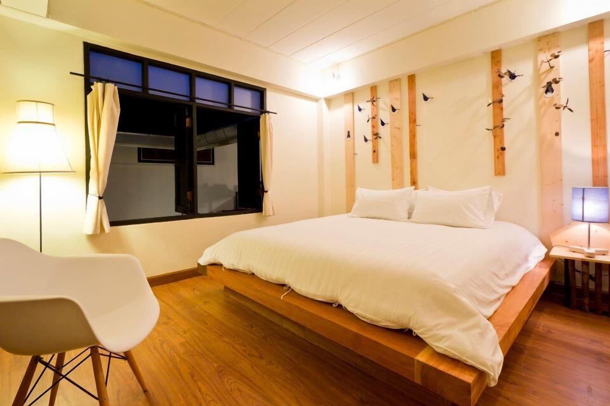 Early Bird Bed & Breakfast (Adults Only) Chiang Mai Exteriör bild