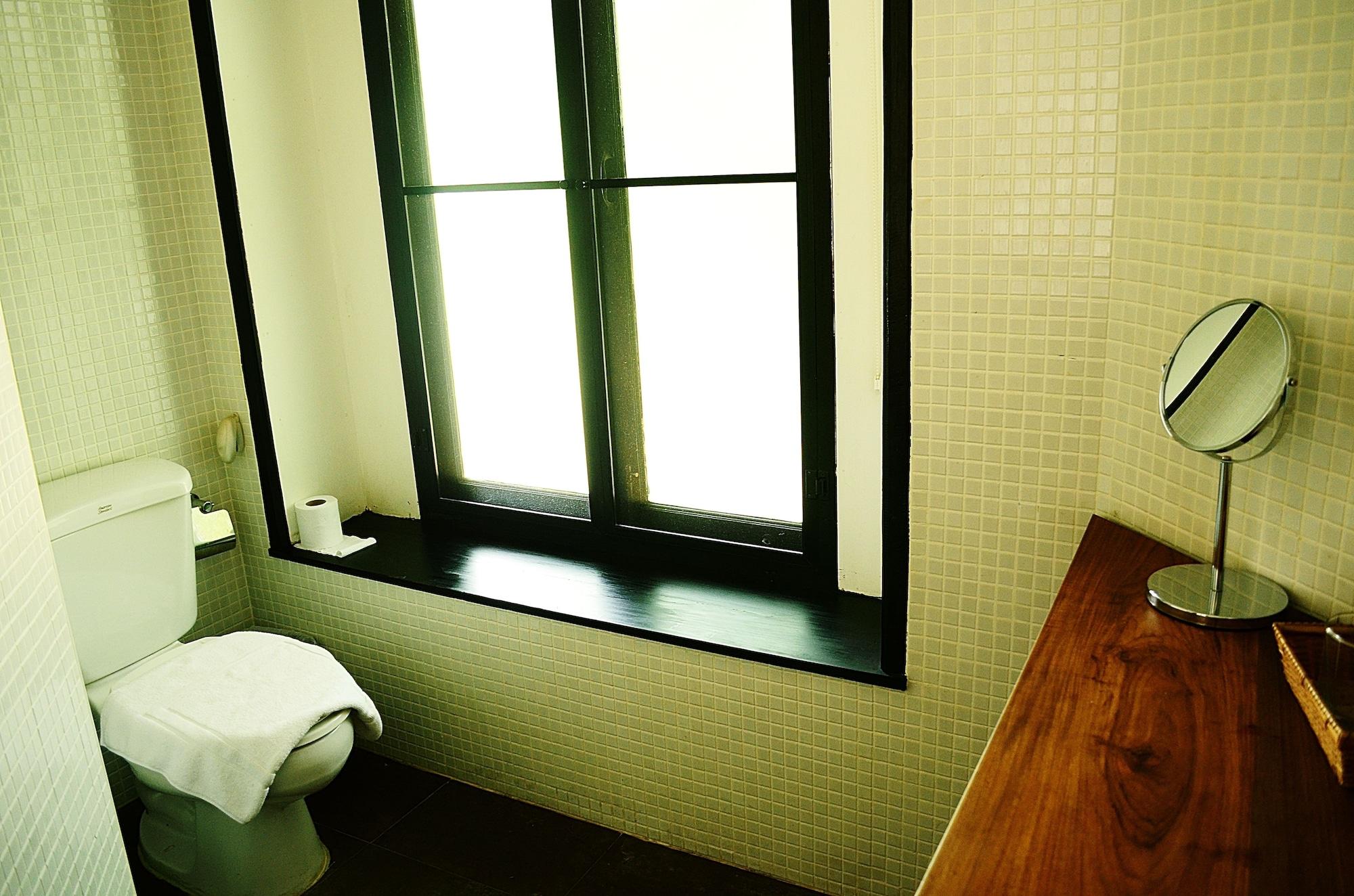 Early Bird Bed & Breakfast (Adults Only) Chiang Mai Exteriör bild